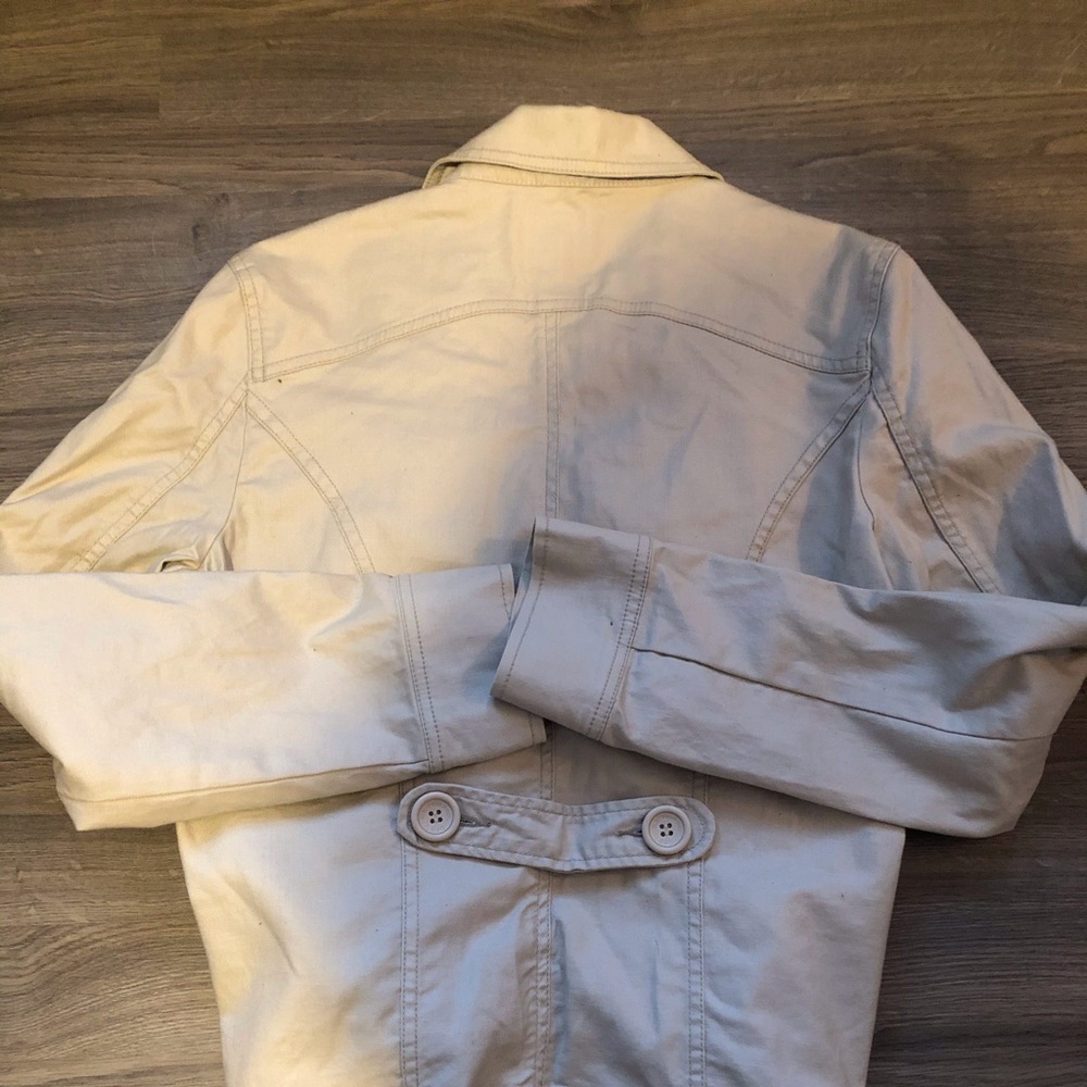Blazer - Picture 4 of 4
